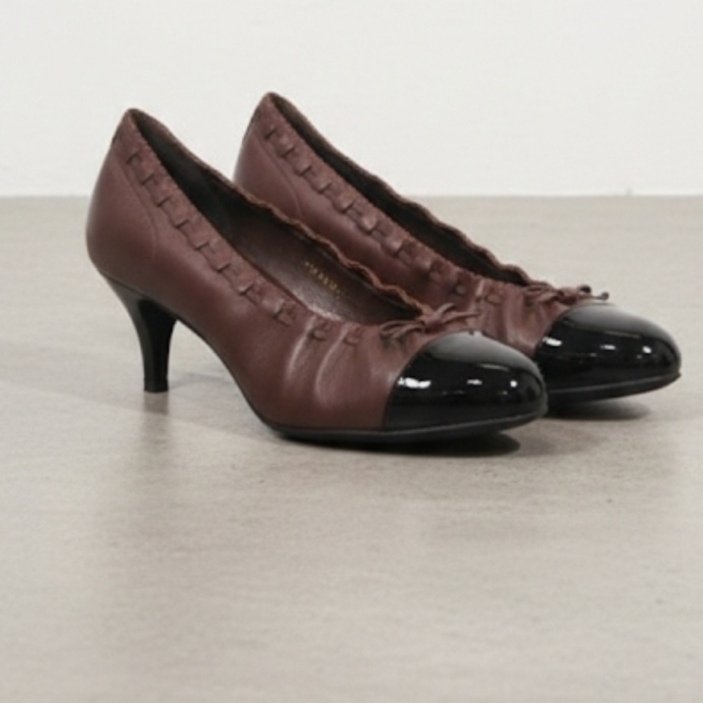Chanel Women's Heel Shoes Size 38  sample new without box Cap Toe 2 Tone